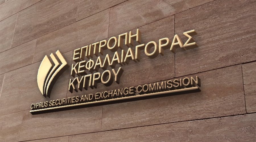 第十五届全运会男子篮球成年组A组参赛球队抵达贵港